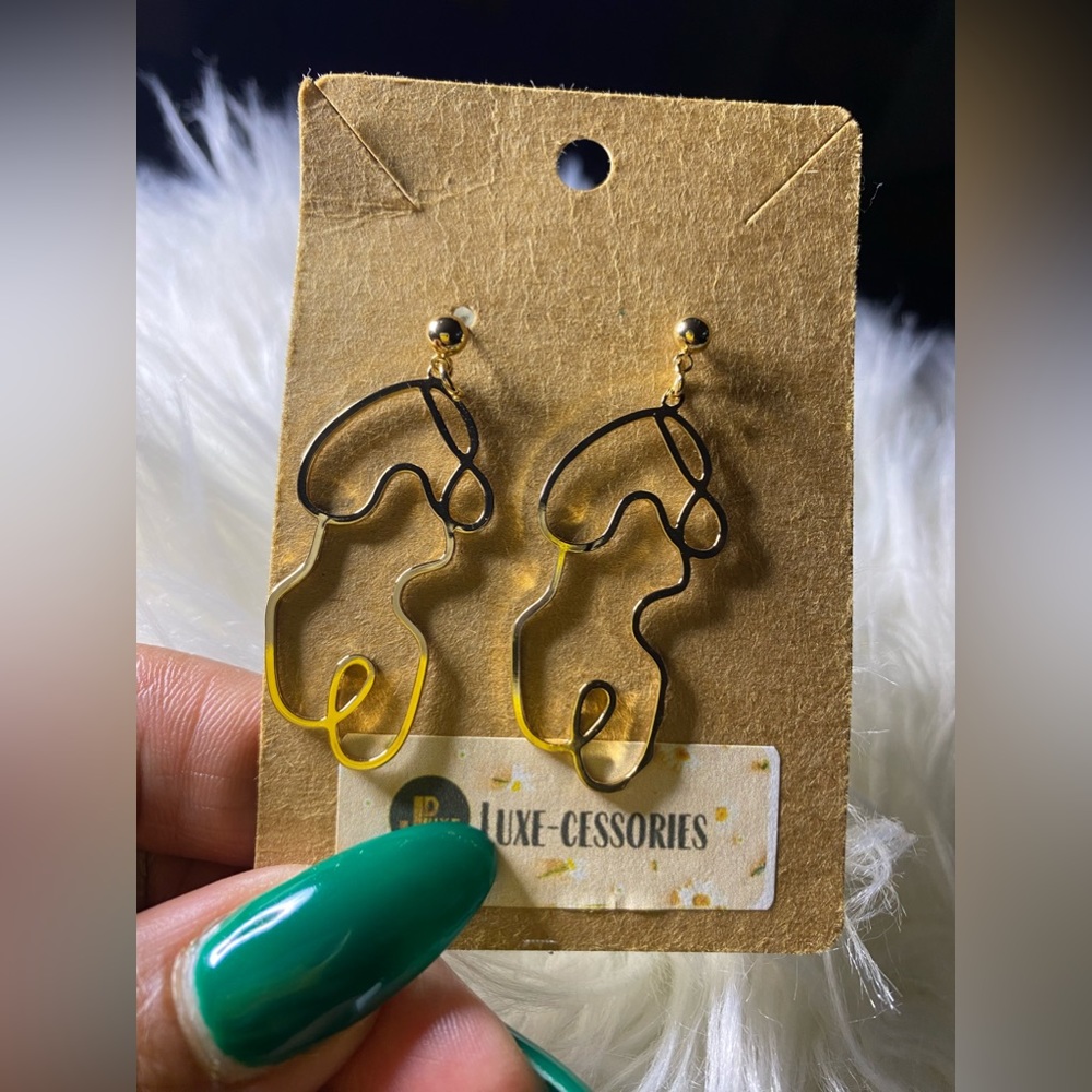 I am woman! Earrings